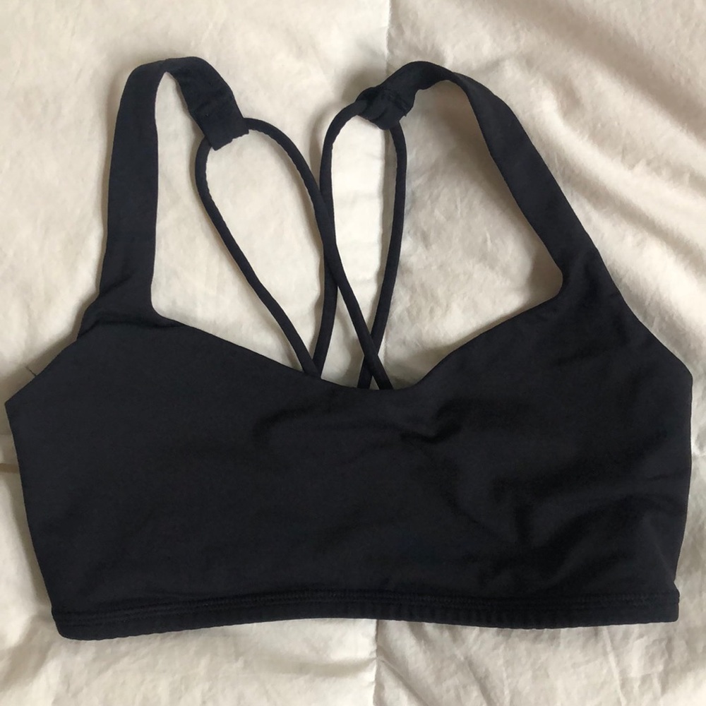 Lululemon free to be black yoga bra size 4